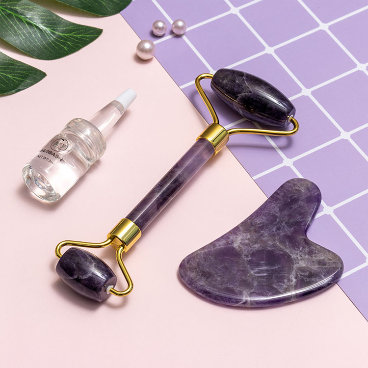 Amazon Hot vendre pierres précieuses outils de massage du visage violet améthyste Jade Roller Gua Sha ensemble  